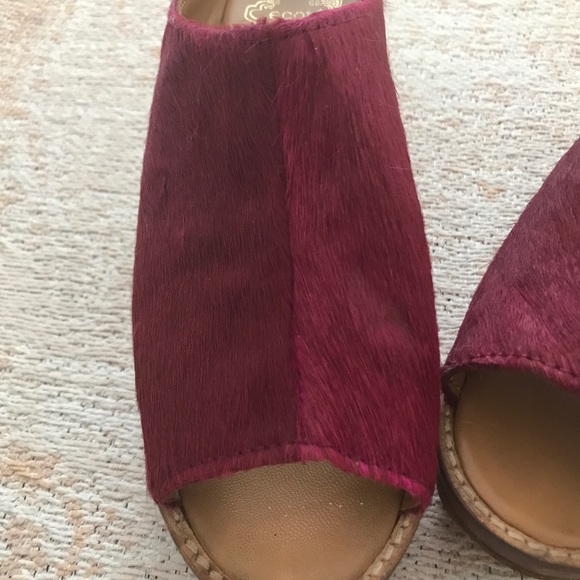 Ecoté Burgundy Calf Hair Wooden Sandals - Picture 5 of 8
